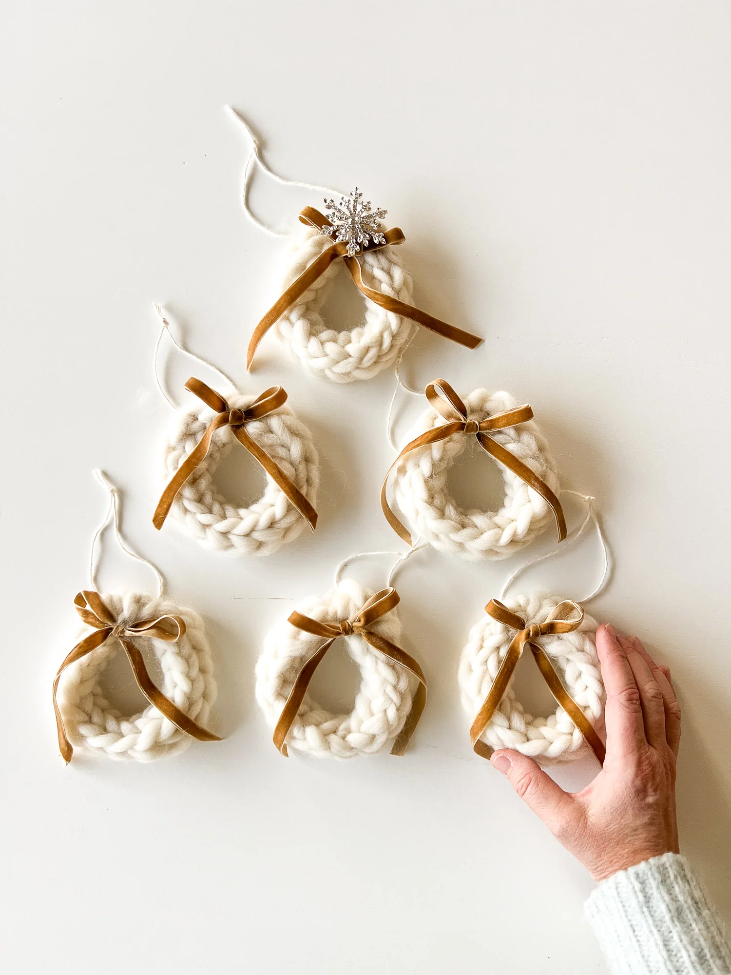 How To Finger Knit - Image 5