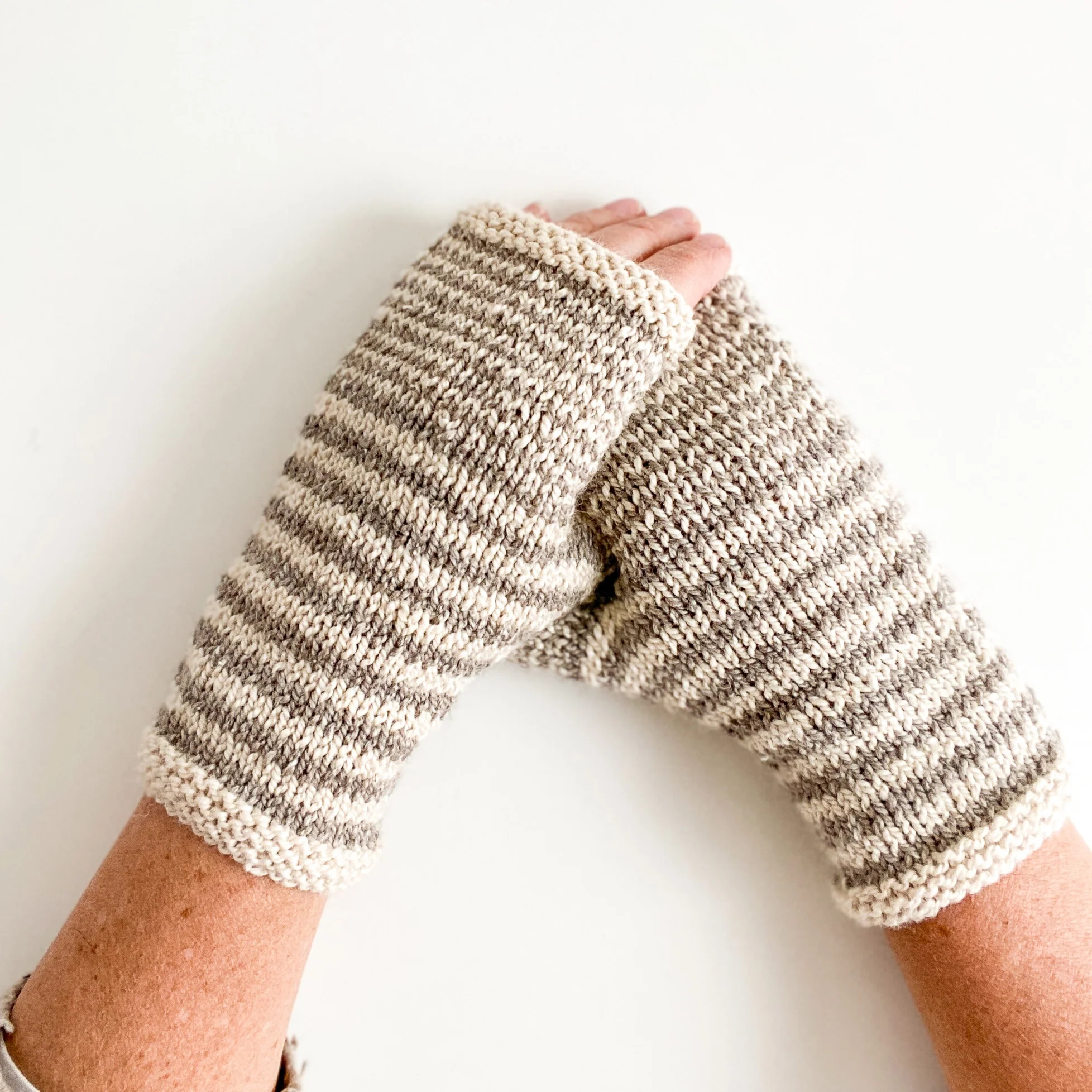 Katherine Knit Mitt Kit - Makes 2 Pairs - Image 3