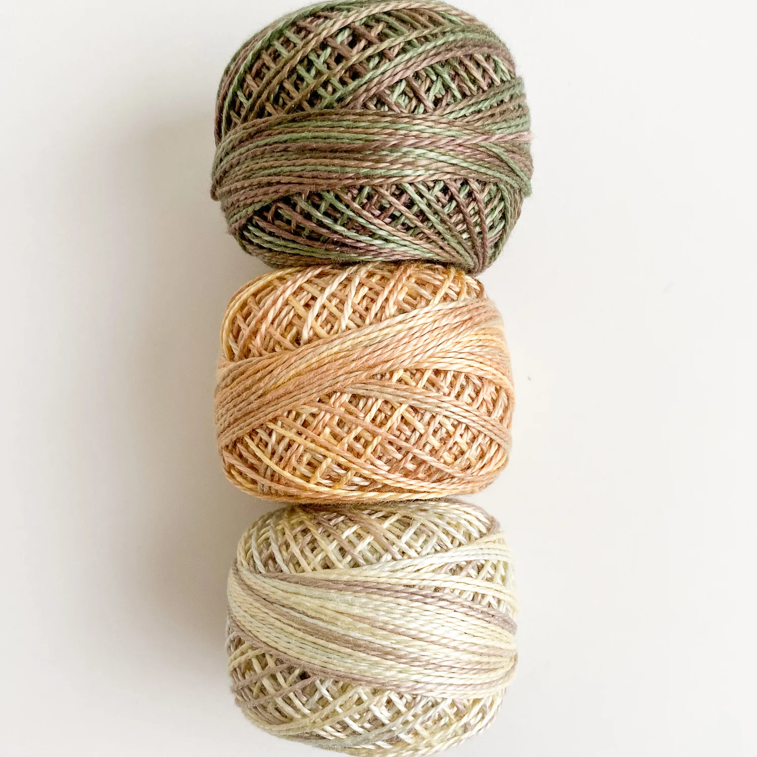 Valdani Embroidery Thread Size 8 3-Pack - Image 5