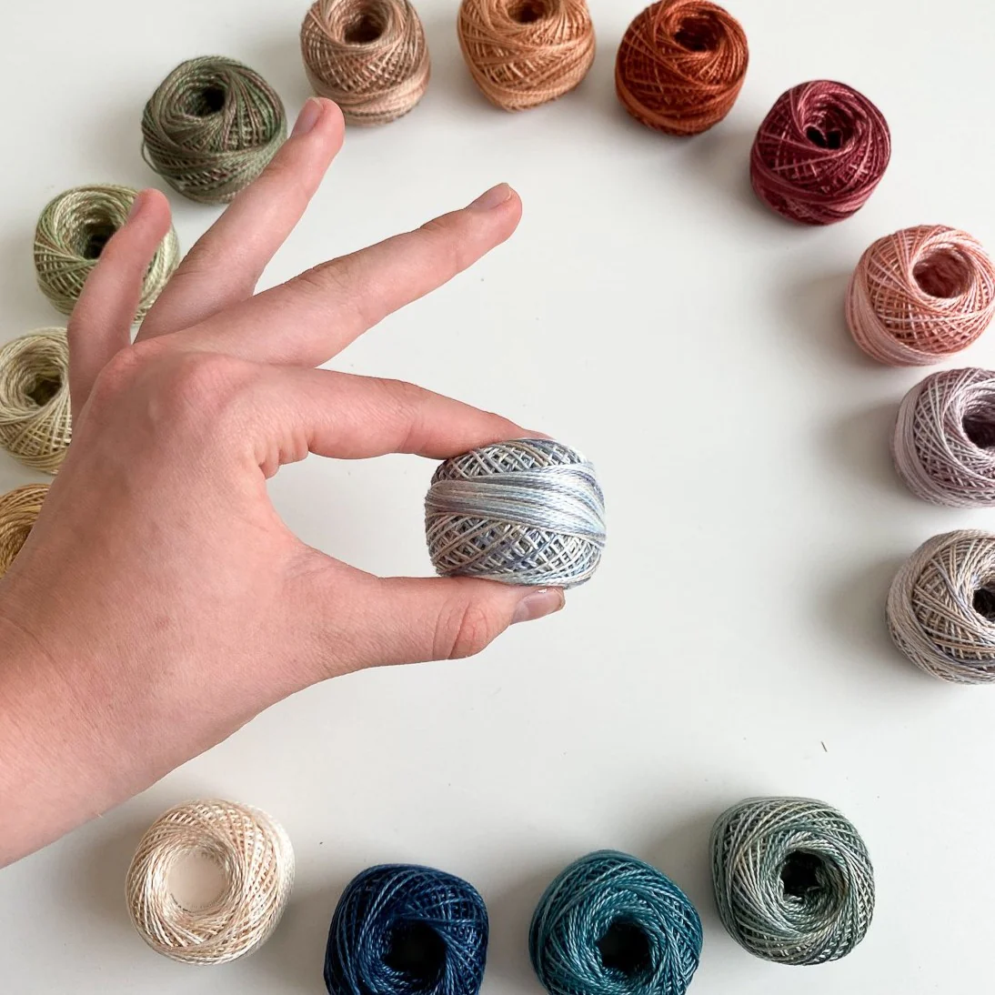 Valdani Embroidery Thread Size 8 3-Pack - Image 8